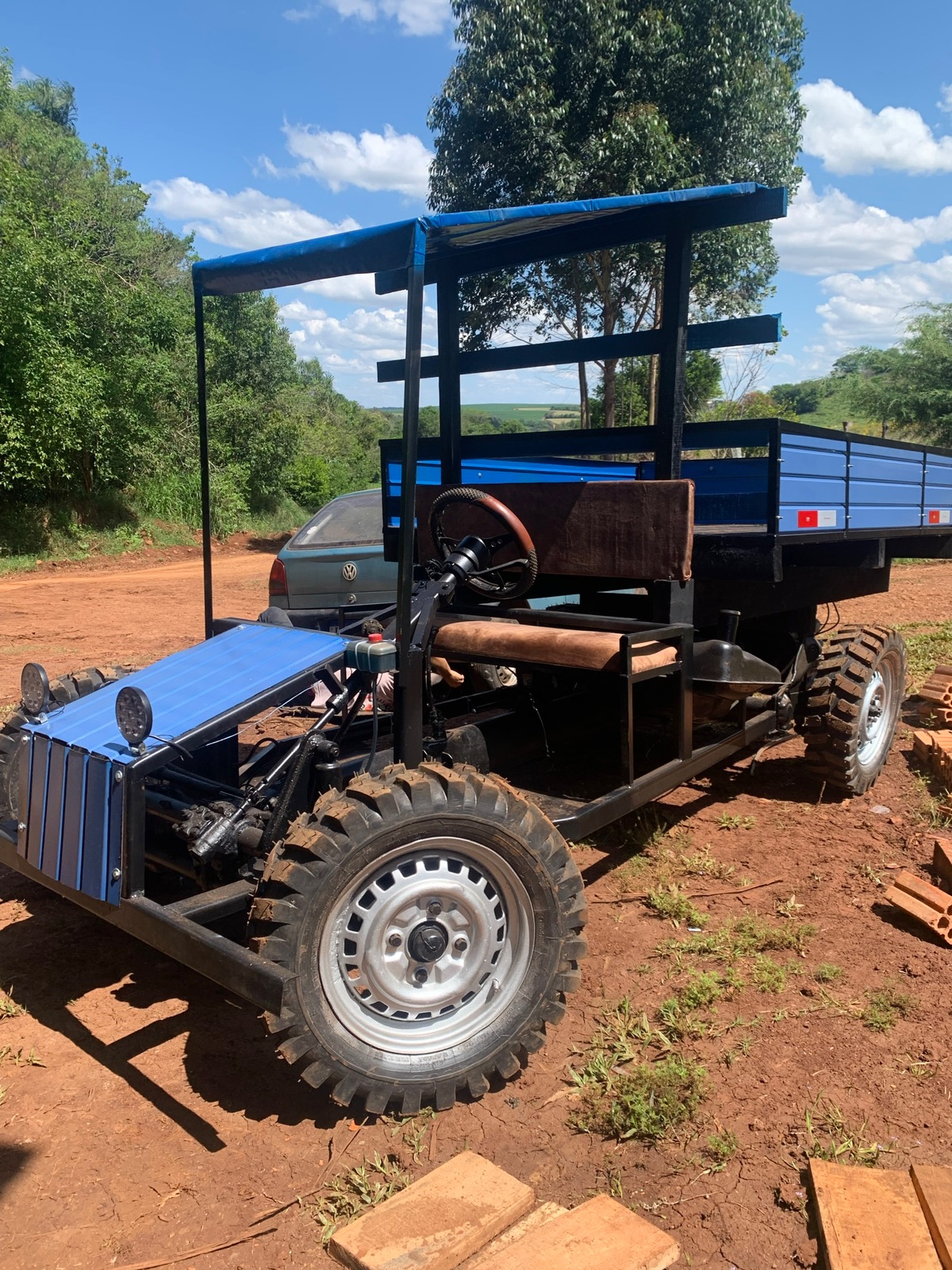 Carreta  com mecânica de fusca